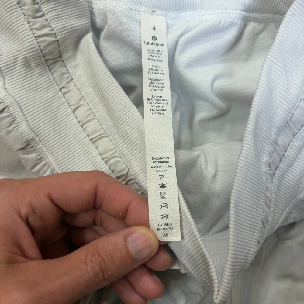 Lululemon Beyond the Studio Jogger White Size 4 Runched Leg White